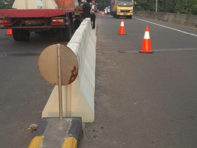 pabrik road barrier beton megacon bangun perkasa 3